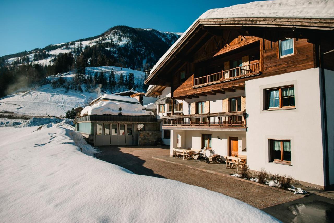 Residence Karnutsch ซานตาวัลปูร์กา ภายนอก รูปภาพ