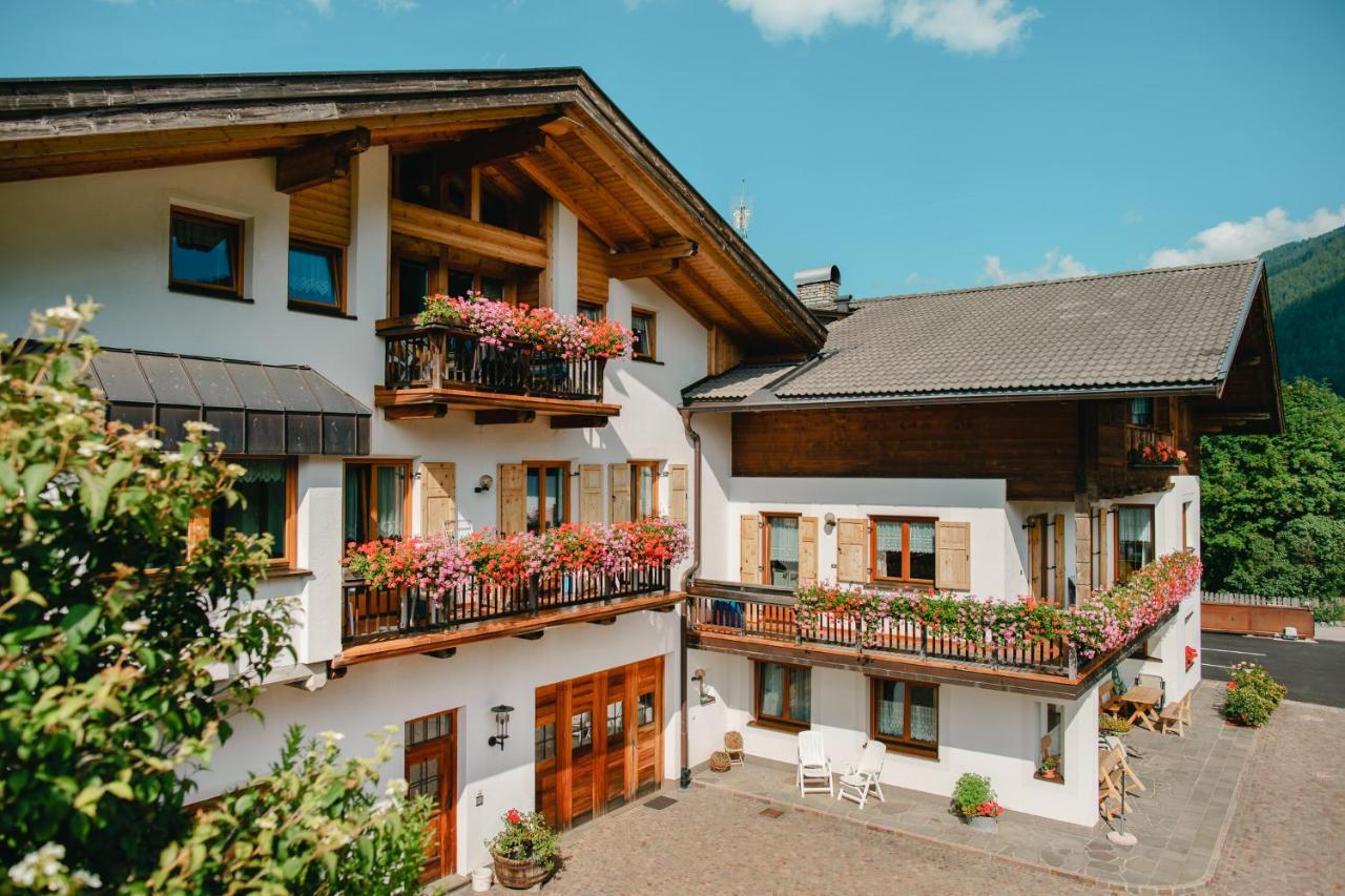 Residence Karnutsch ซานตาวัลปูร์กา ภายนอก รูปภาพ